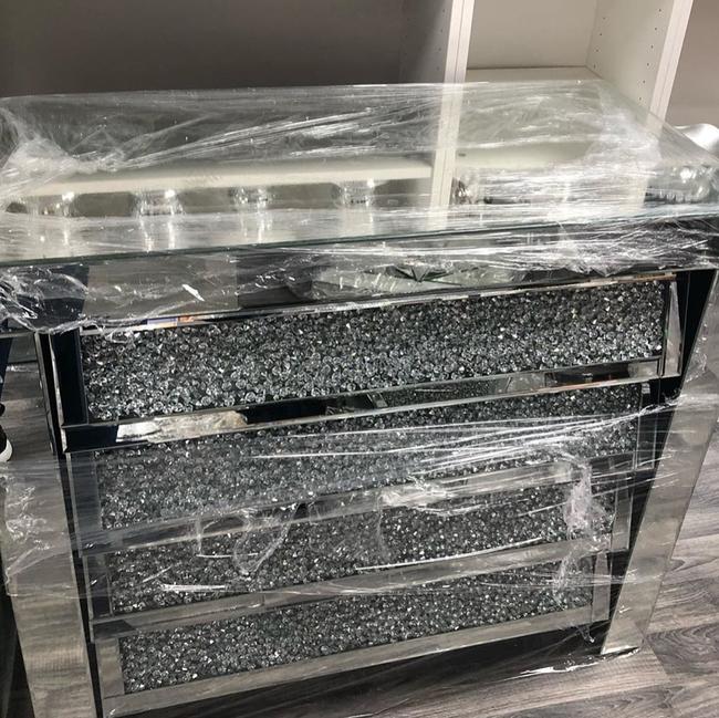 Crushed Glass 4 Drawer Chest